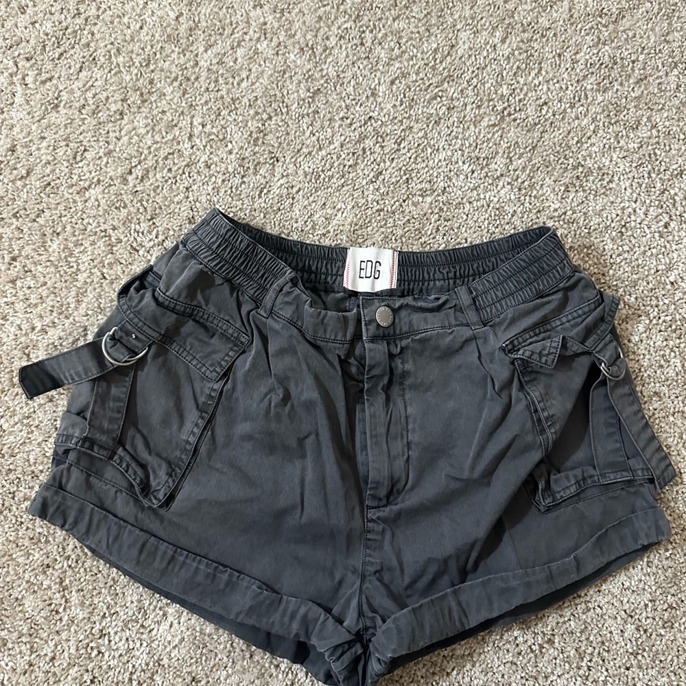 Urban Outfitters Black Utility Cargo Shorts for Women